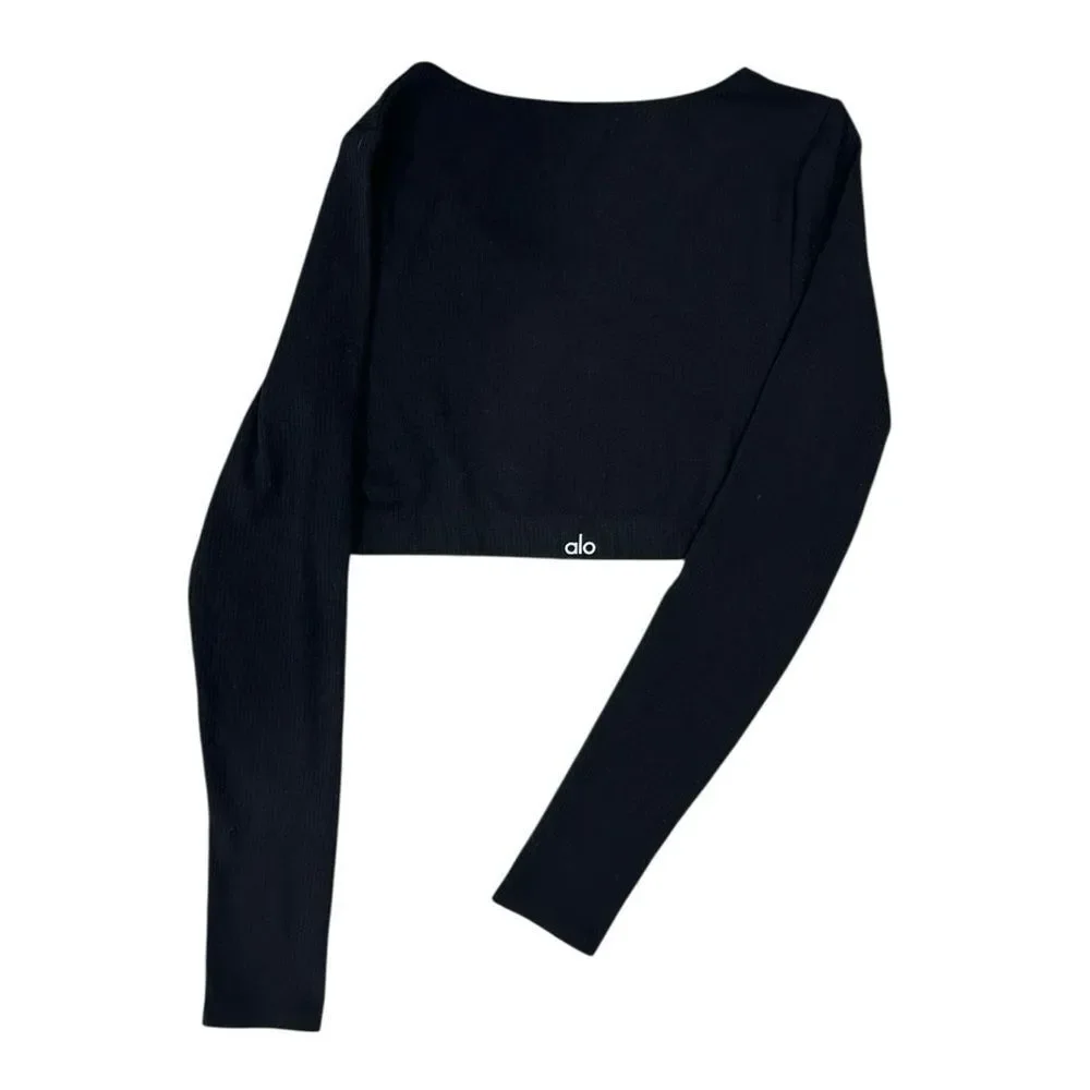 ALO YOGA Ribbed Defined Long Sleeve Bra in Black